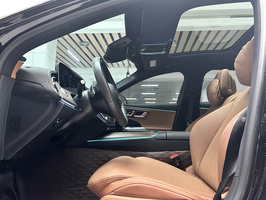 Mercedes-Benz E Class 2024 car image #11