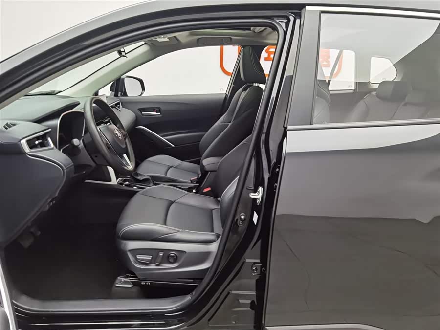 Toyota Frontlander 2024 car image #11