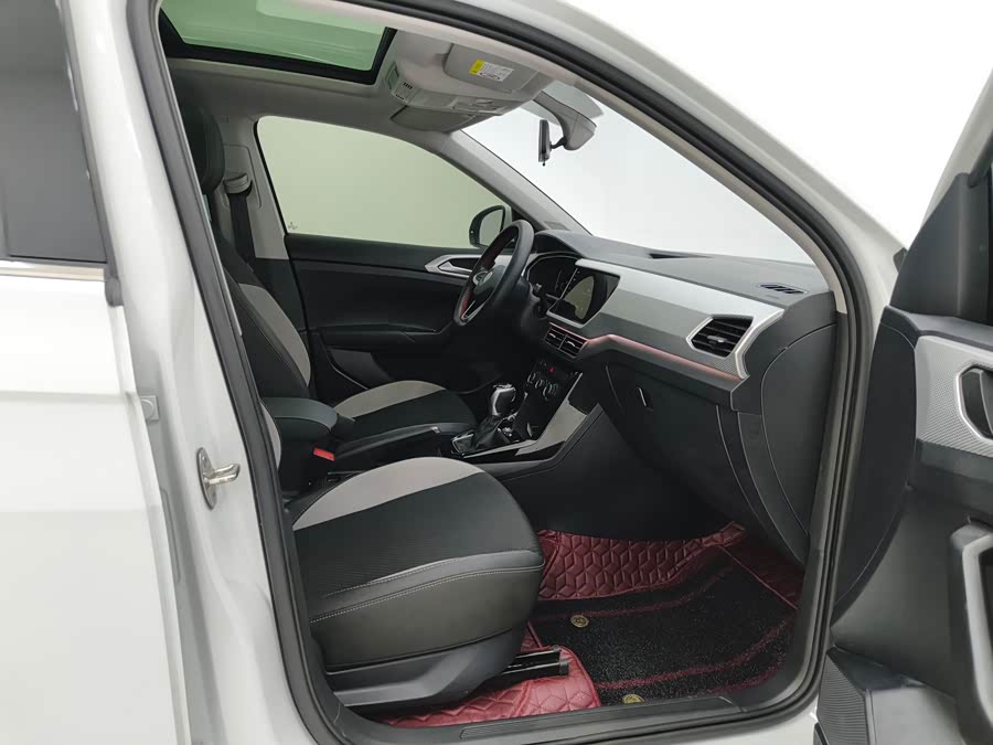 Volkswagen Tacqua 2022 car image #11