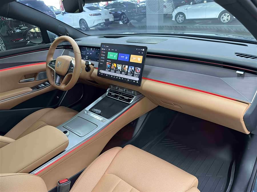 BYD HanL 2025 car image #11