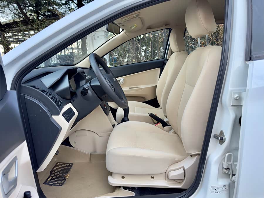 Chery Fulwin 2 2015 #11 Chery Fulwin 2 2015 car image #11