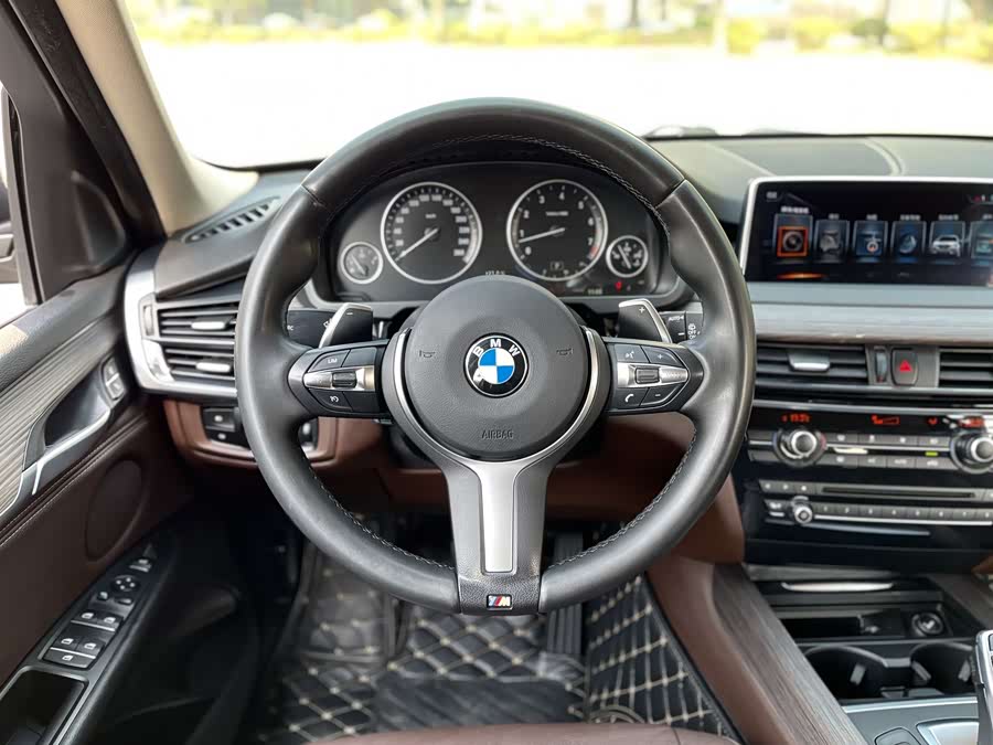 BMW X5 (Imported) 2017 #11 BMW X5 (Imported) 2017 car image #11