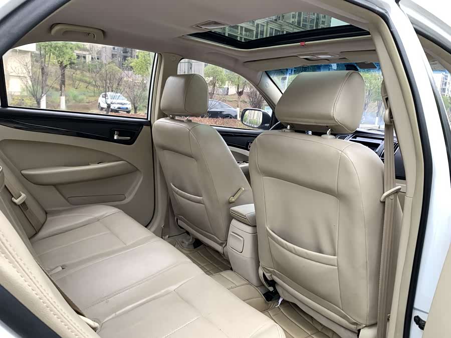 GEELY GC7 2013 #11 GEELY GC7 2013 car image #11