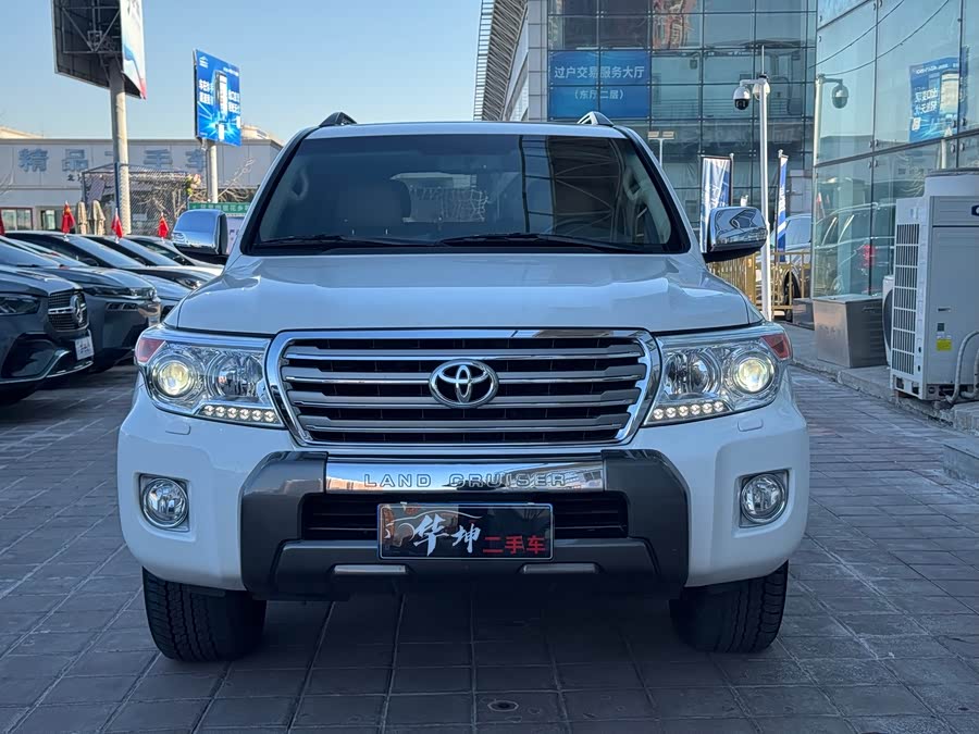 Toyota Land Cruiser 2014 car image #11