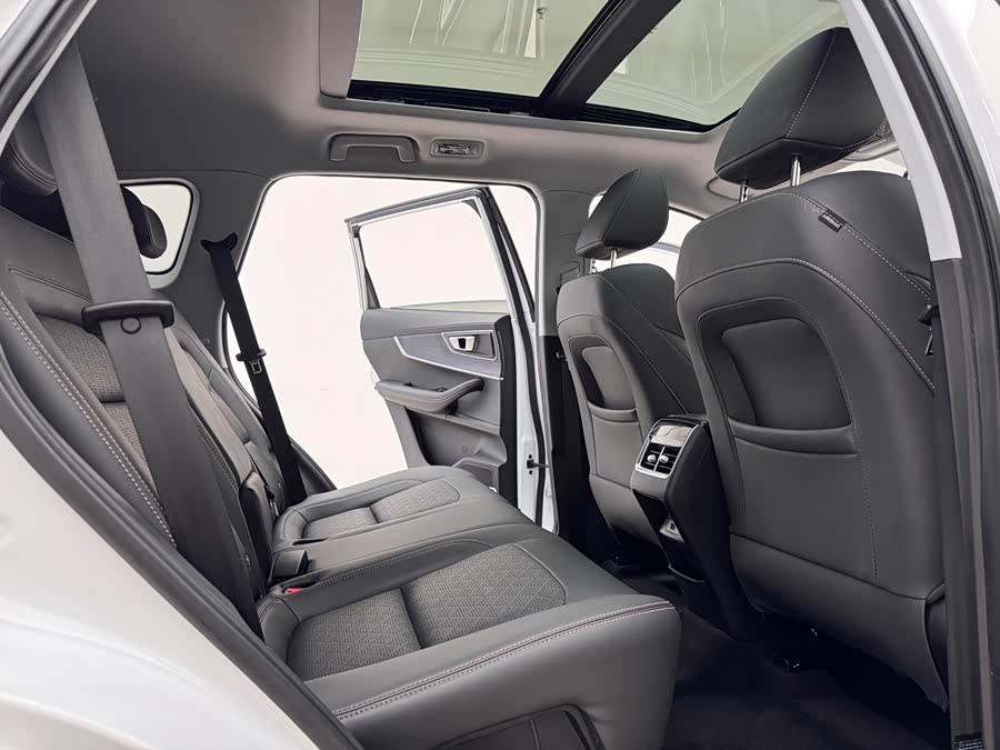 Chery Tiggo 8 2023 car image #11