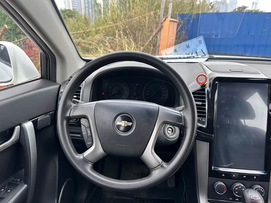 Chevrolet Captiva 2013 car image #11