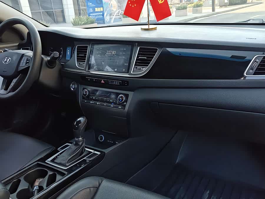 Hyundai Mistra 2014 immagine di auto #11