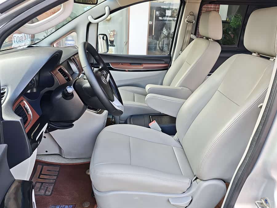 JAC 2018 #11 JAC 2018 car image #11