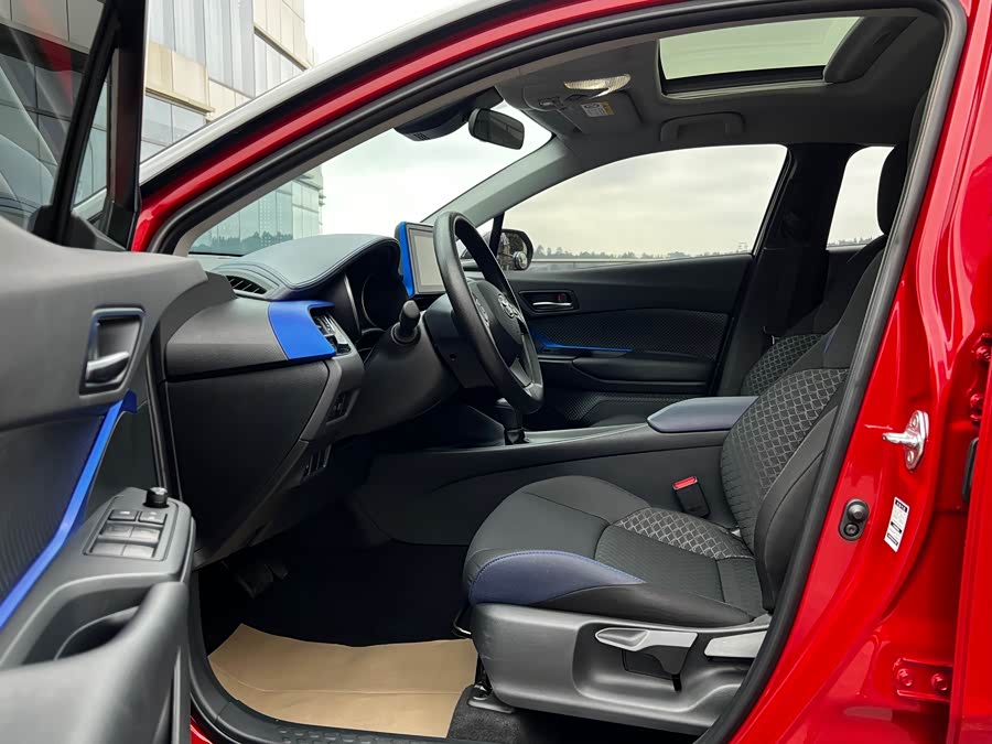 Toyota C-HR 2021 #11 Toyota C-HR 2021 immagine di auto #11