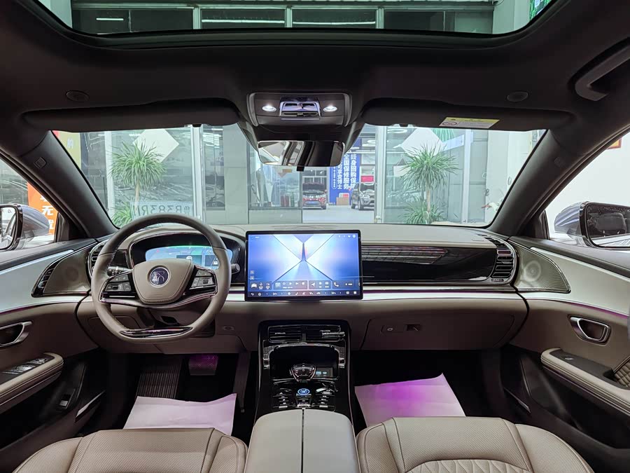 BYD Han 2024 car image #11