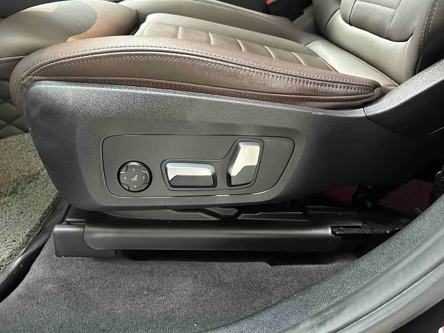 BMW X3 2020 car image #11