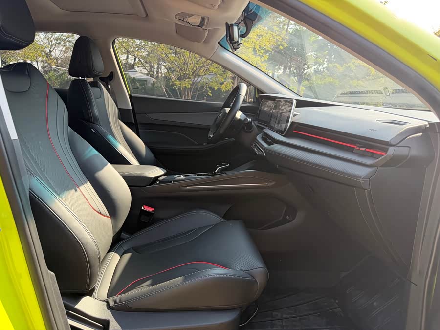 GEELY 2022 car image #11