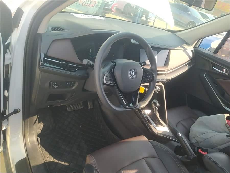 Changan CS15 2019 #11 Changan CS15 2019 car image #11