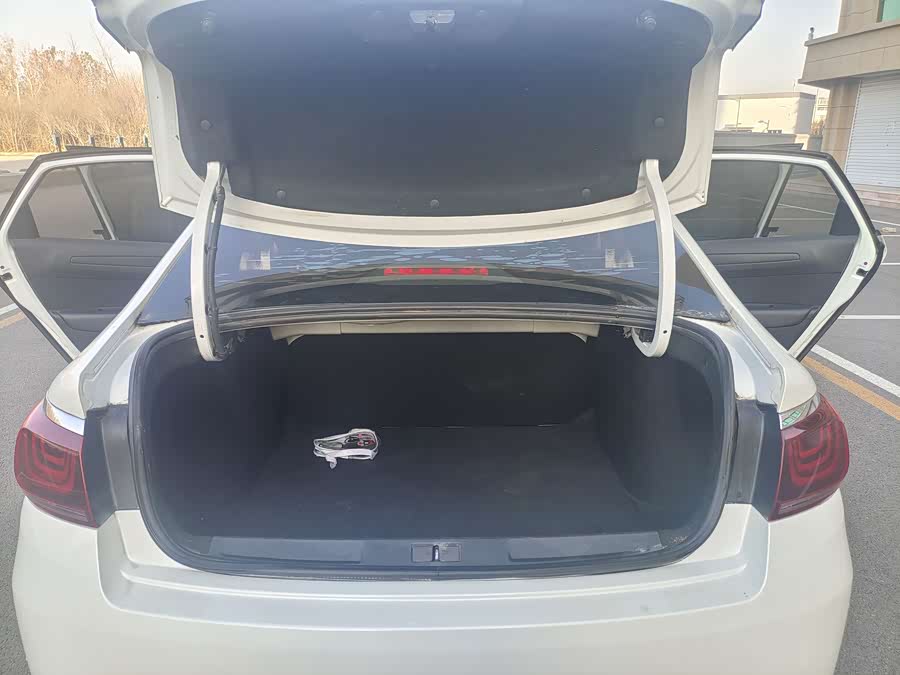 Citroen C4 C-Quatre 2017 car image #11