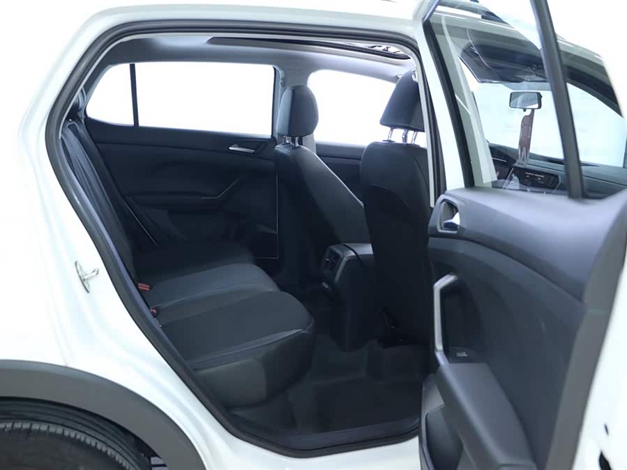 Volkswagen Tacqua 2023 car image #11