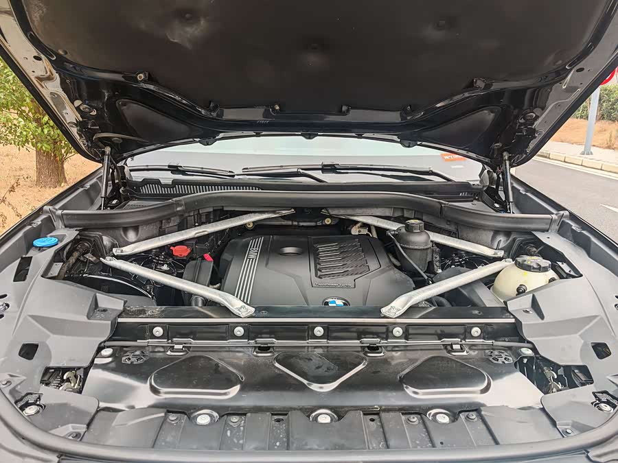 BMW X5 (Imported) 2020 car image #11