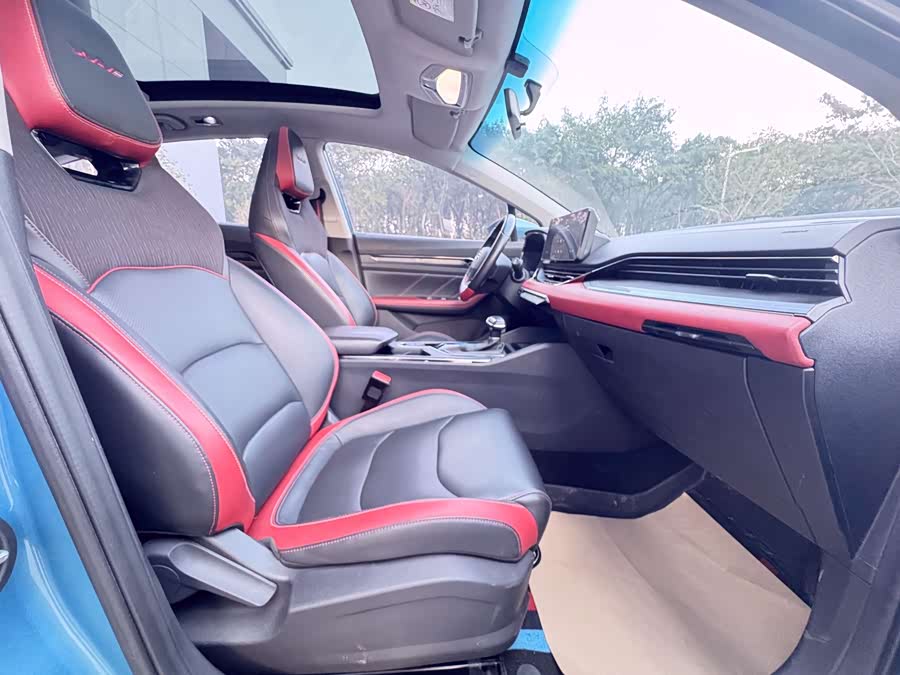 GEELY 2021 car image #11