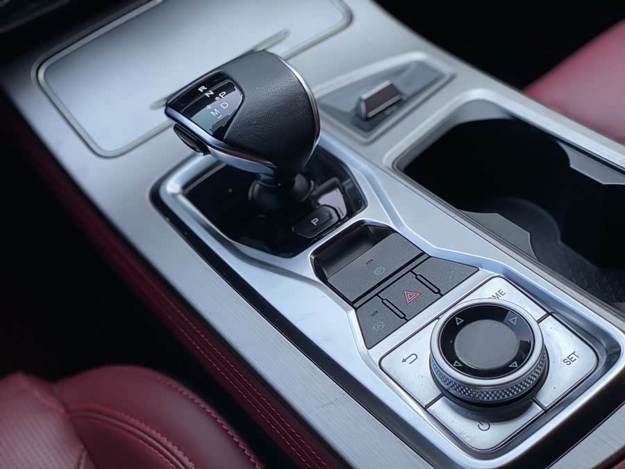 Jetour X70 PLUS 2022 car image #11