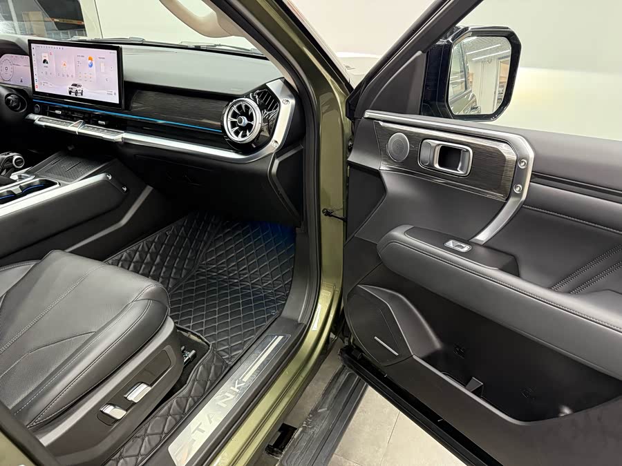 Tank 400 New Energy 2024 #11 Tank 400 New Energy 2024 car image #11