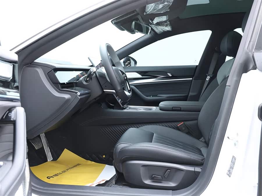 哪吒汽车 哪吒S猎装 2025 #11 哪吒汽车 哪吒S猎装 2025 汽车图片 #11