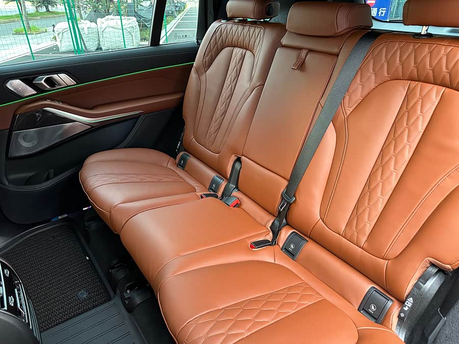 BMW X7 2025 immagine di auto #11