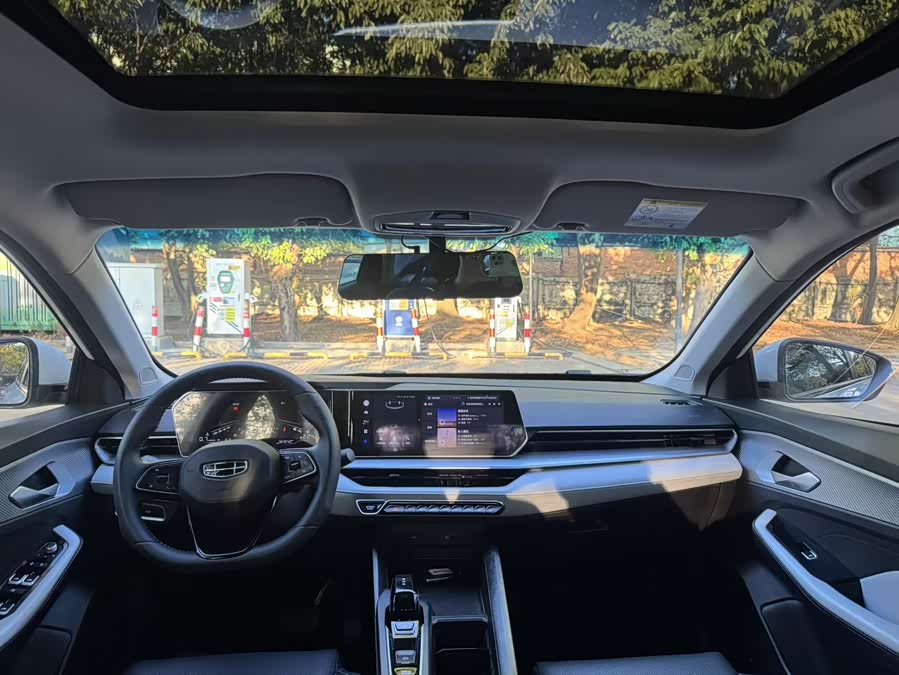 GEELY Binray 2024 car image #11