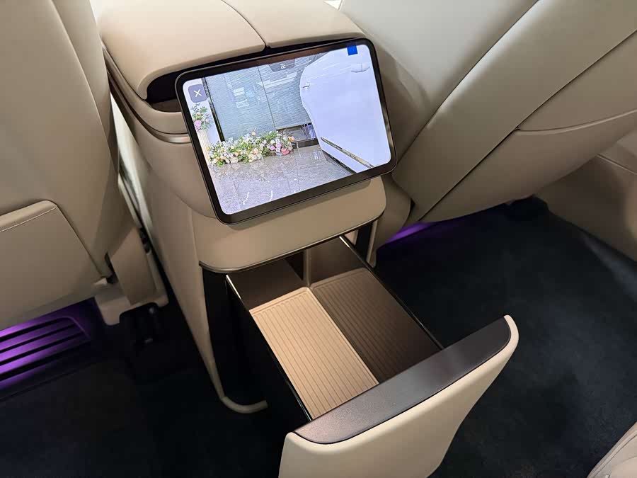 蔚来 蔚来ES8 2025 汽车图片 #11