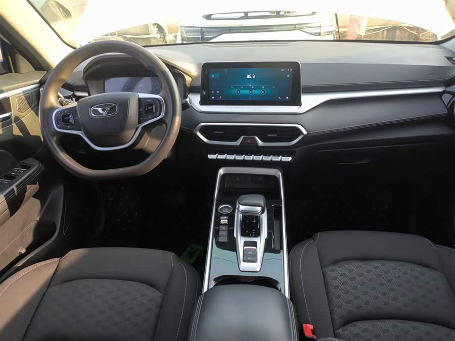 Kaiyi Showjet Pro 2022 #11 Kaiyi Showjet Pro 2022 car image #11