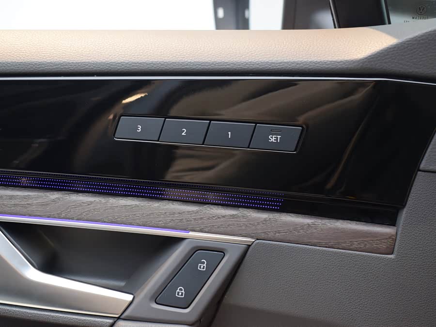 Volkswagen Touareg 2022 #11 Volkswagen Touareg 2022 car image #11