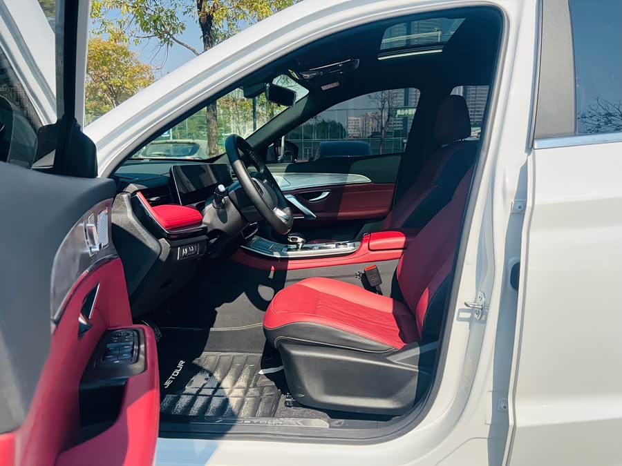 Jetour X70 PLUS 2023 car image #11