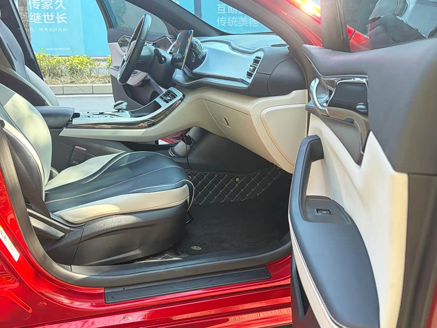 BYD Qin Plus 2022 صورة سيارة #11