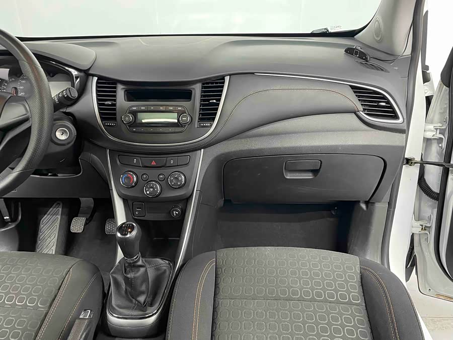 Chevrolet Tracker 2016 car image #11