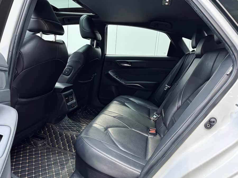 Toyota Avalon 2022 car image #11