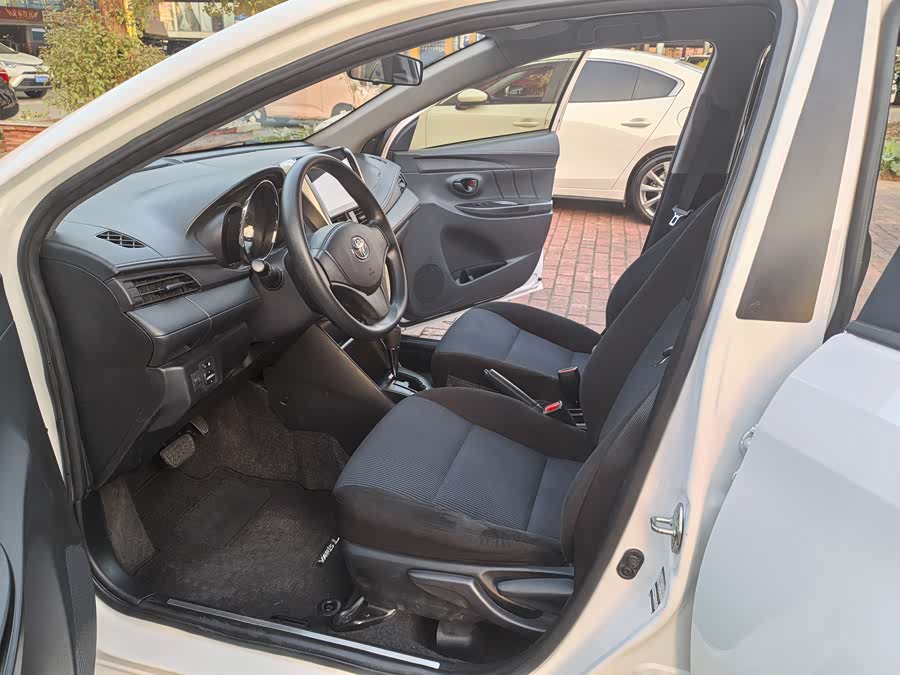 Toyota Yaris L Zhixiang 2020 صورة سيارة #11