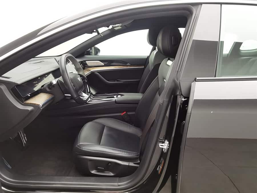 哪吒汽车 哪吒S 2023 汽车图片 #11