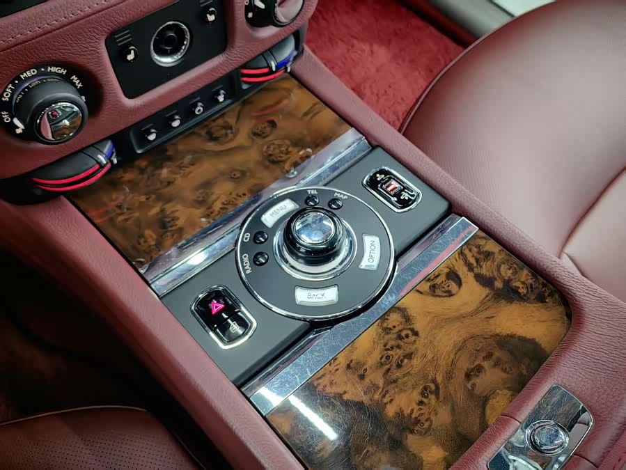 劳斯莱斯 古思特 2013 汽车图片 #11