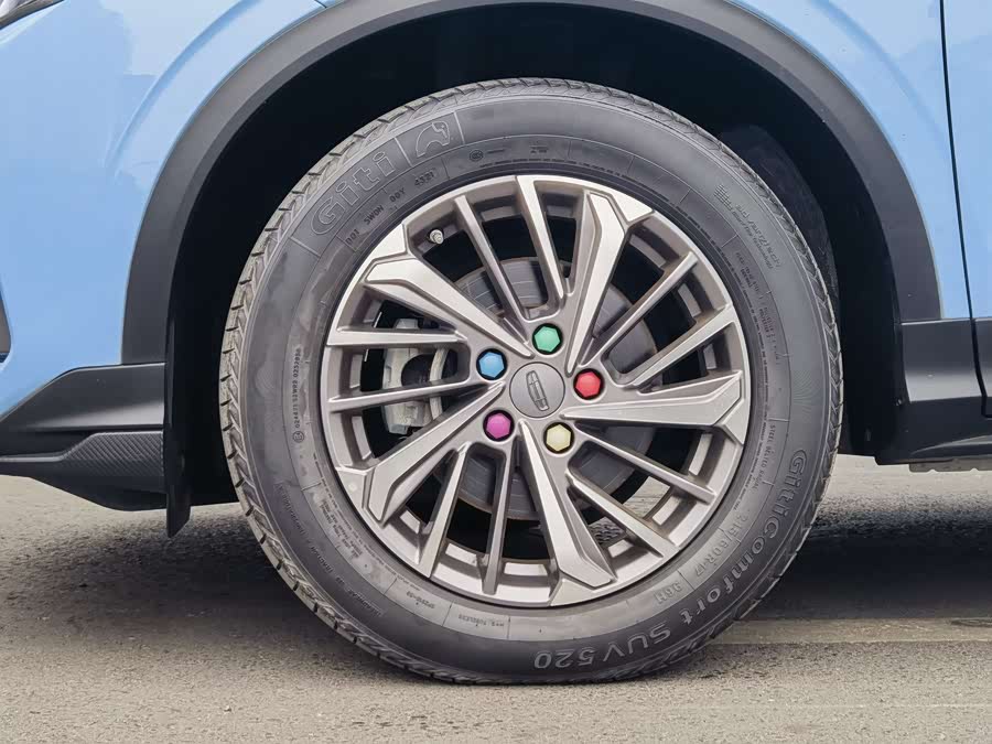 GEELY Coolray 2023 car image #11