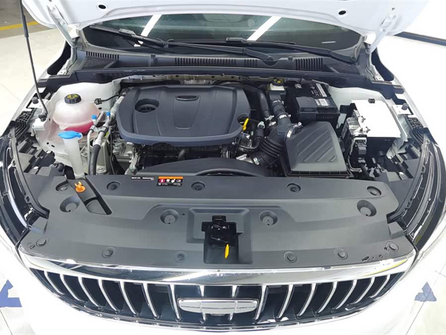 GEELY Emgrand 2025 #11 GEELY Emgrand 2025 car image #11
