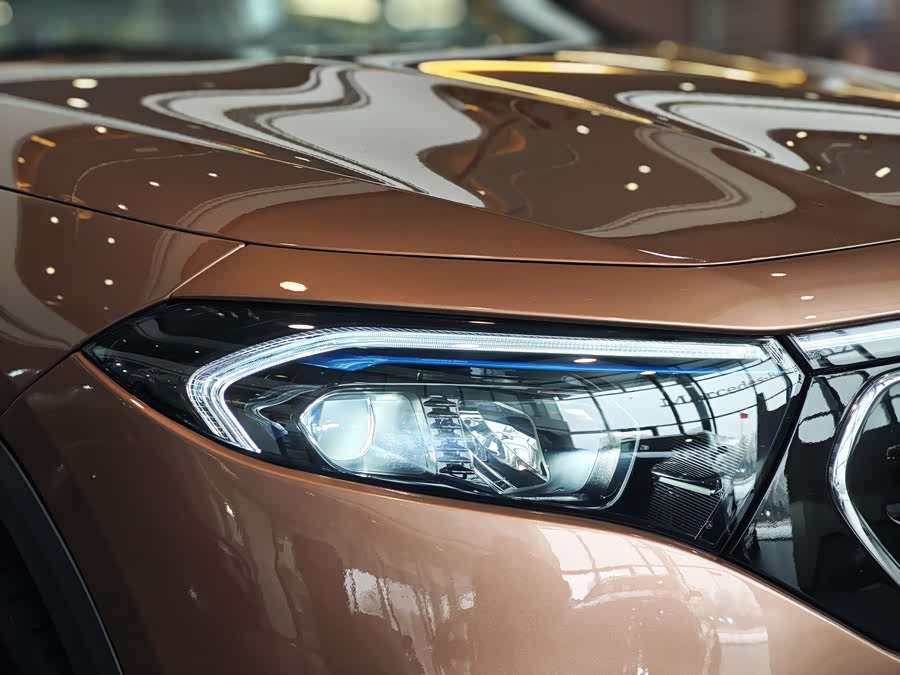 Mercedes-Benz EQA Class 2024 صورة سيارة #11