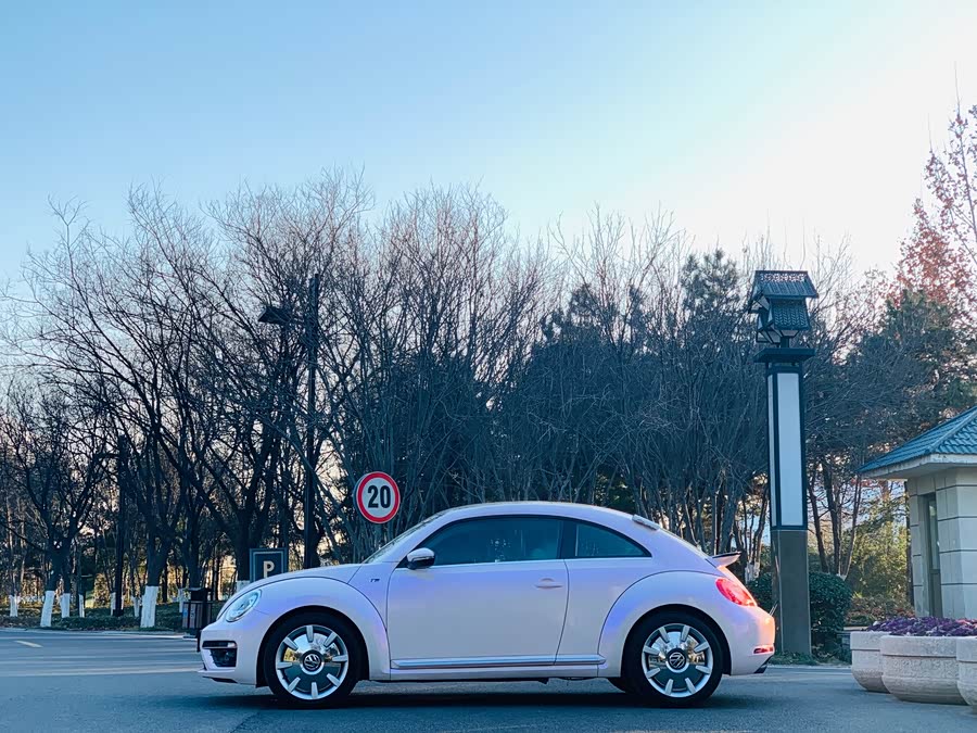 Volkswagen Beetle 2016 изображение автомобиля #11