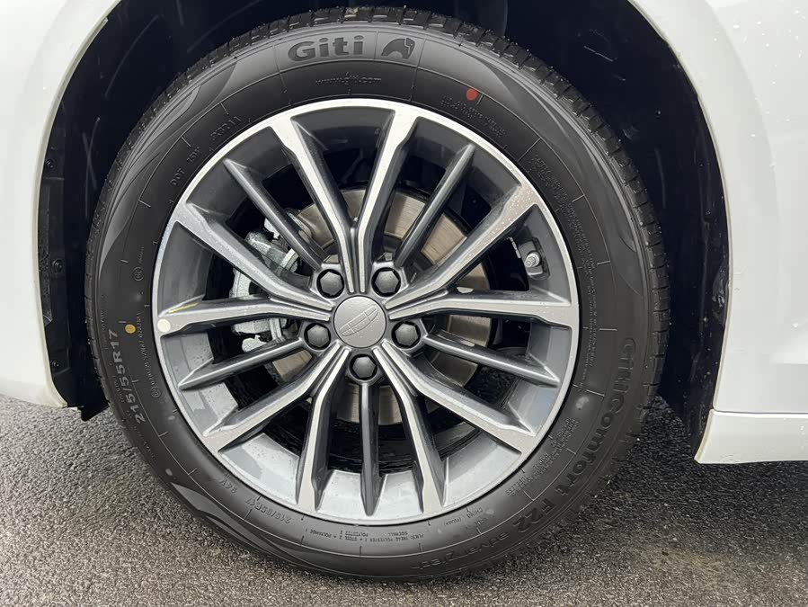 GEELY Preface 2025 #11 GEELY Preface 2025 car image #11