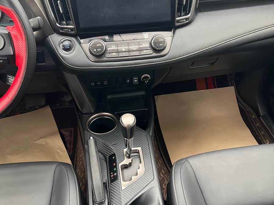 Toyota RAV4 2015 car image #11