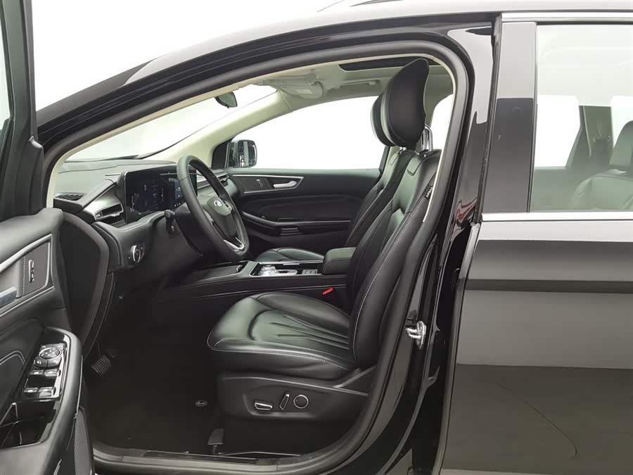 Ford Edge 2021 car image #11