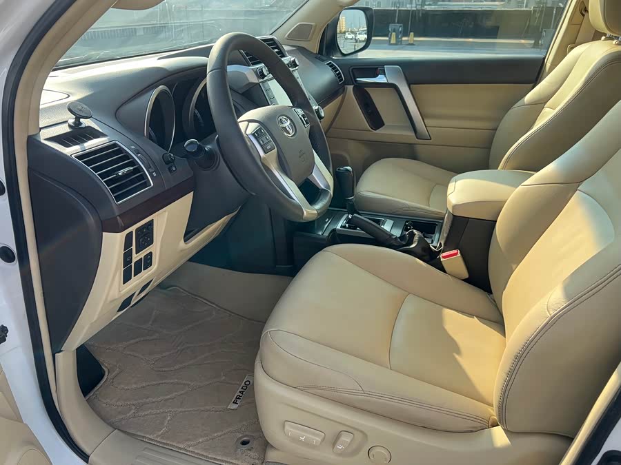 Toyota Land Cruiser Prado 2015 #11 Toyota Land Cruiser Prado 2015 car image #11