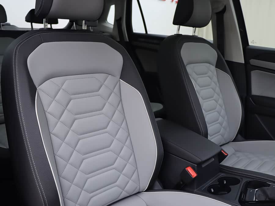 Volkswagen Tayron 2025 #11 Volkswagen Tayron 2025 immagine di auto #11