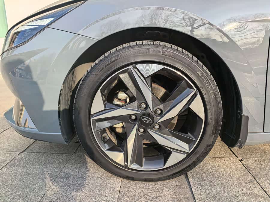 Hyundai Elantra 2022 car image #11