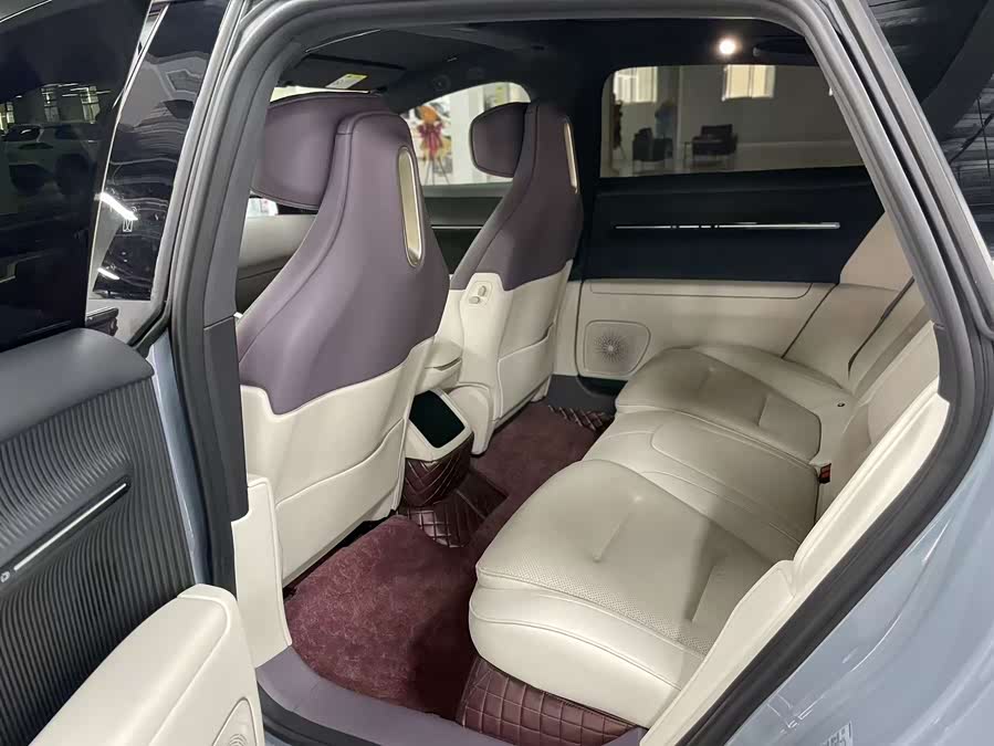 Avatr 12 2023 immagine di auto #11