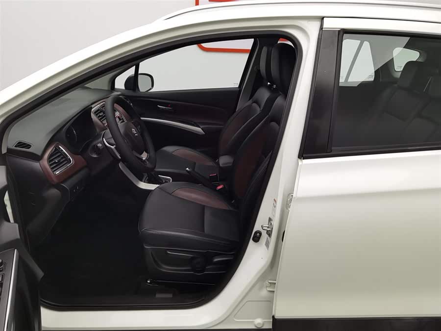 铃木 骁途 2018 汽车图片 #11