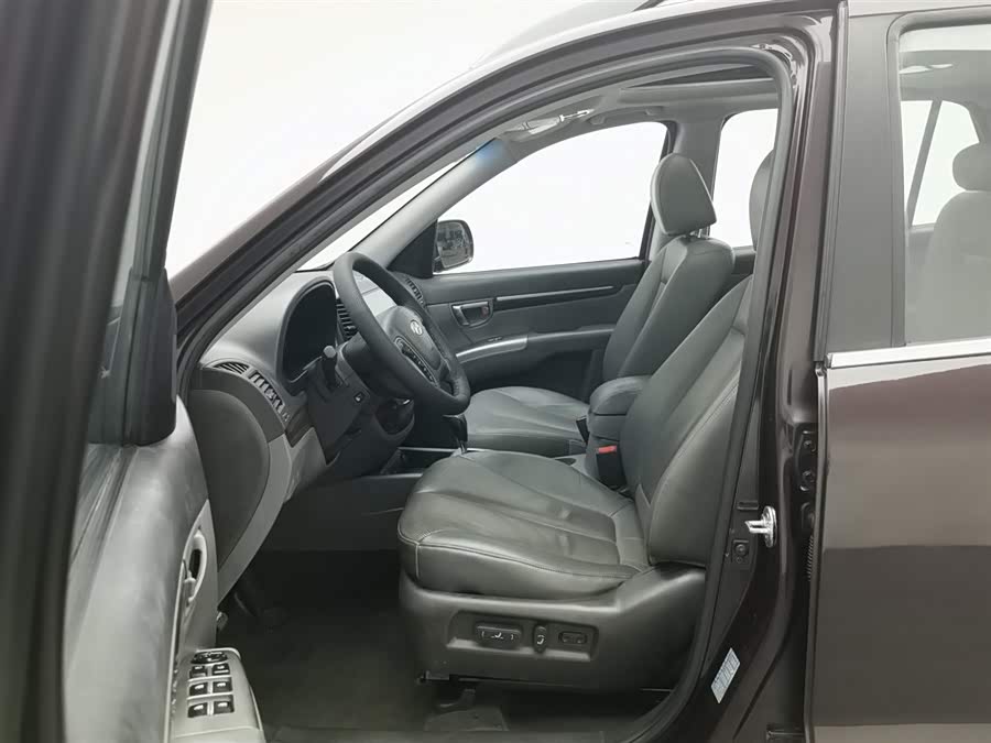 Hyundai Santa Fe Classic 2012 car image #11