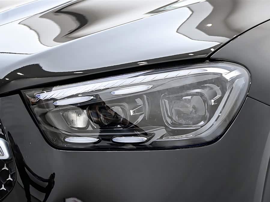 Mercedes-Benz GLE Class 2023 car image #11